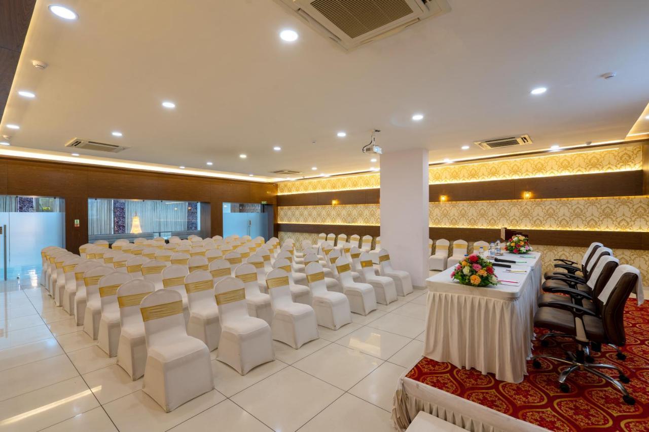 Jalashray Resort Nadiād Εξωτερικό φωτογραφία