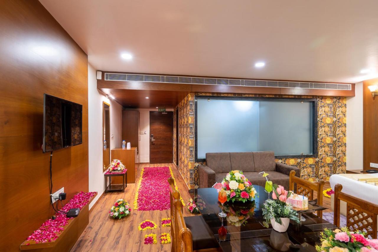 Jalashray Resort Nadiād Εξωτερικό φωτογραφία