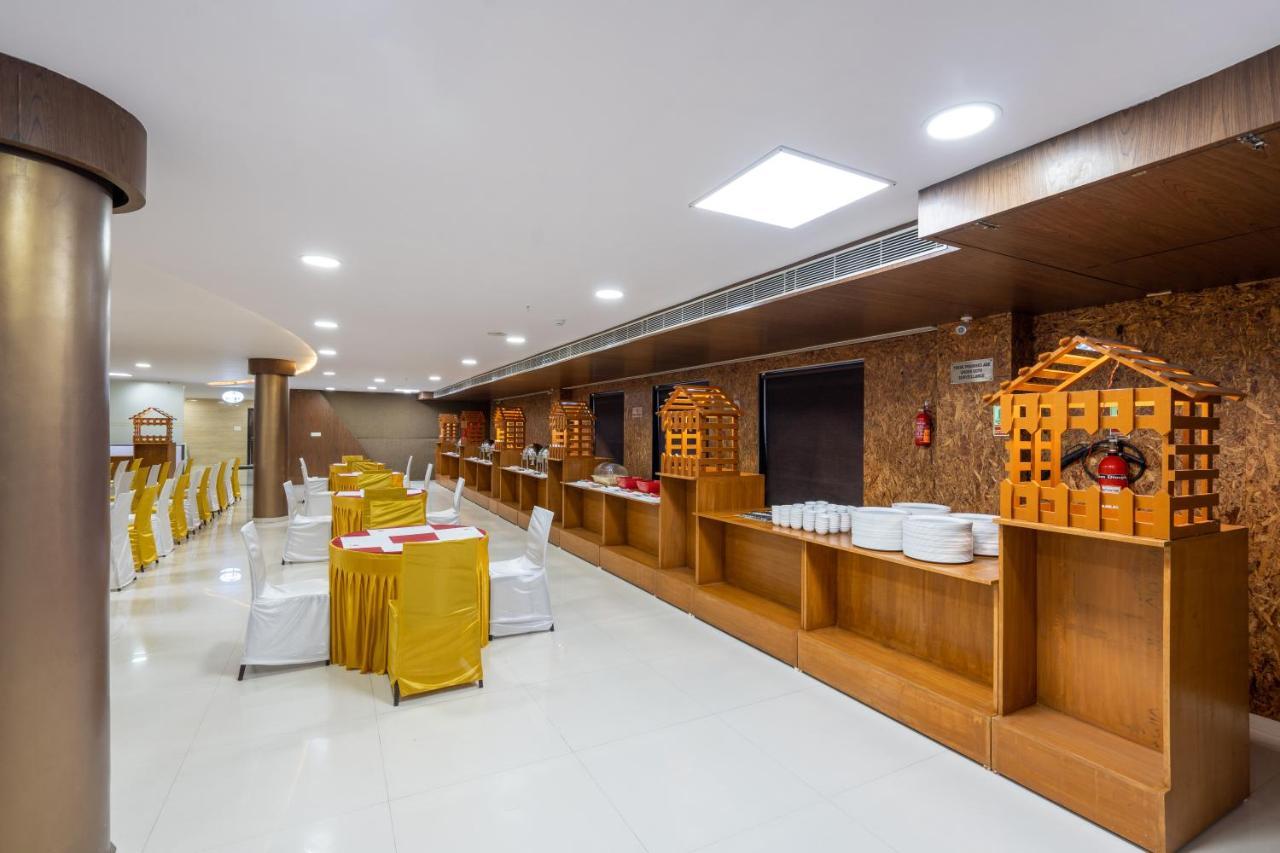 Jalashray Resort Nadiād Εξωτερικό φωτογραφία