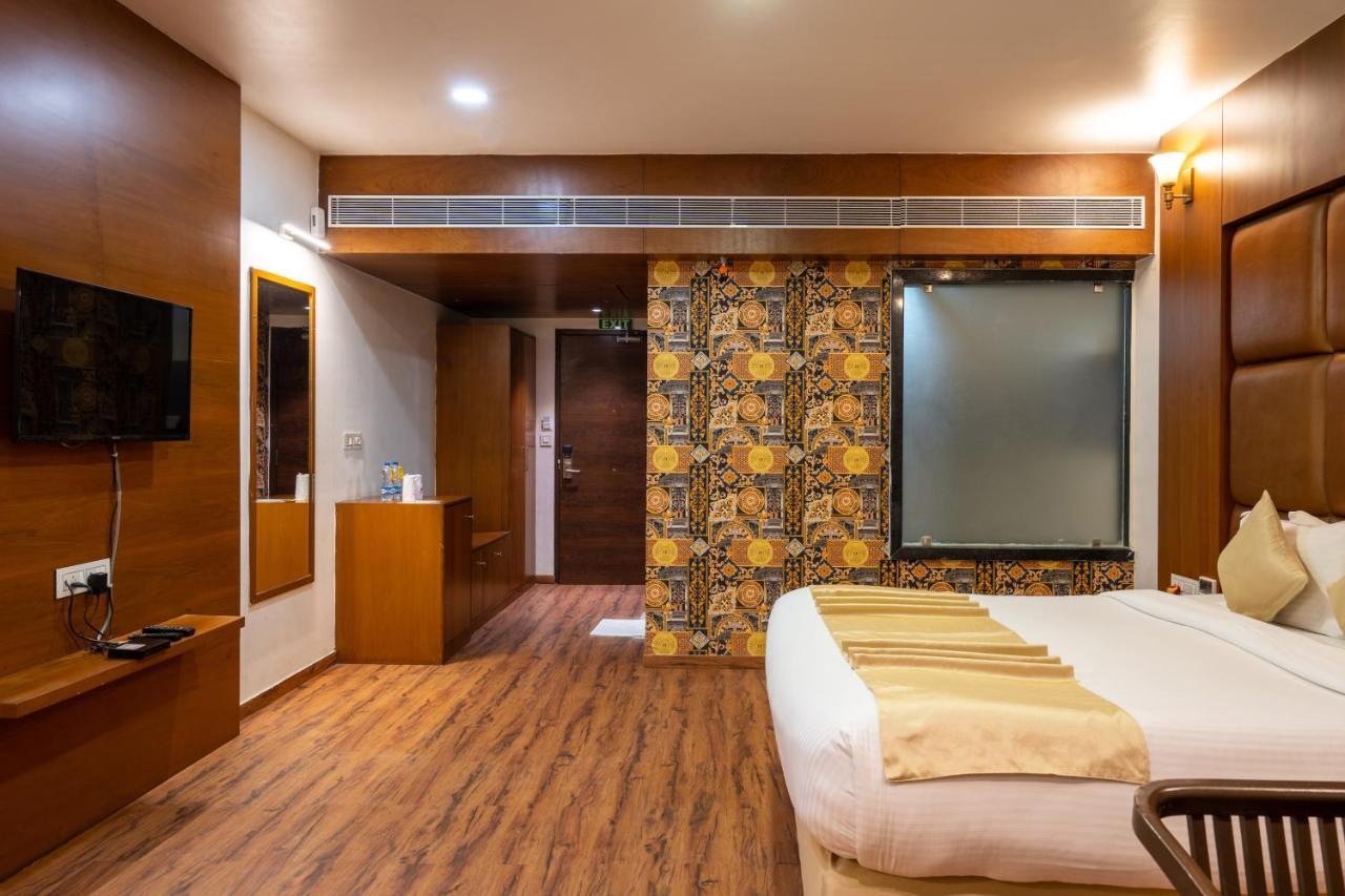 Jalashray Resort Nadiād Εξωτερικό φωτογραφία