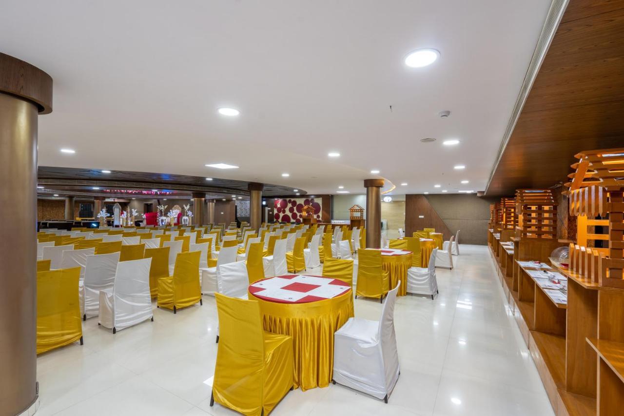 Jalashray Resort Nadiād Εξωτερικό φωτογραφία