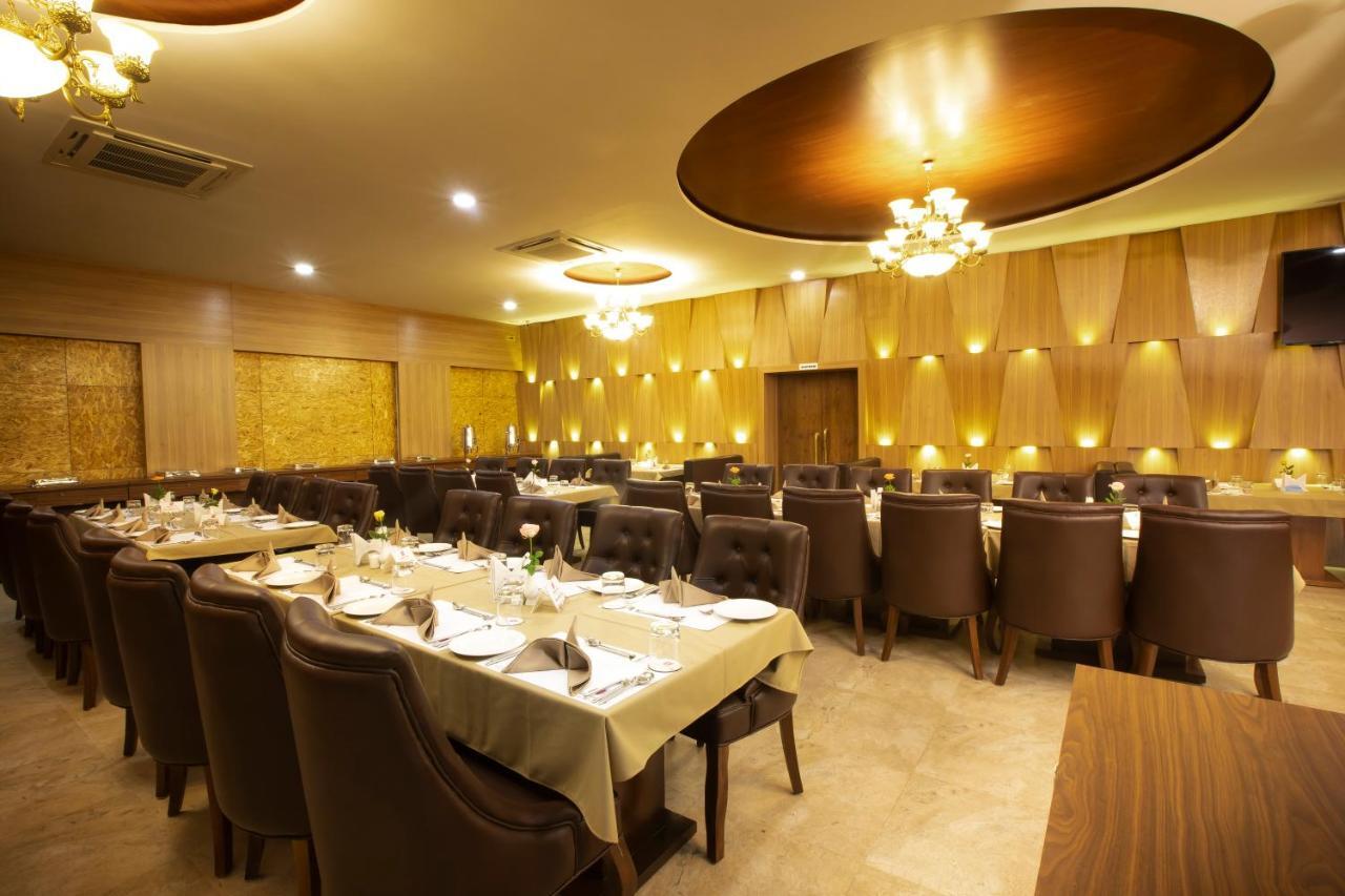 Jalashray Resort Nadiād Εξωτερικό φωτογραφία
